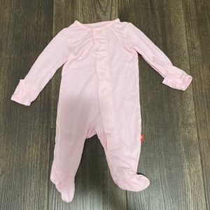 SOLD Magnetic Me sleeper NB